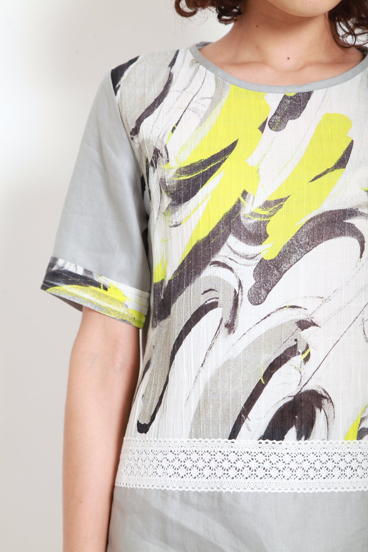 Daffodil Tropics Blouse